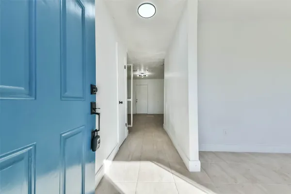 $1,377 | 11411 Murr Way, Houston, TX 77048