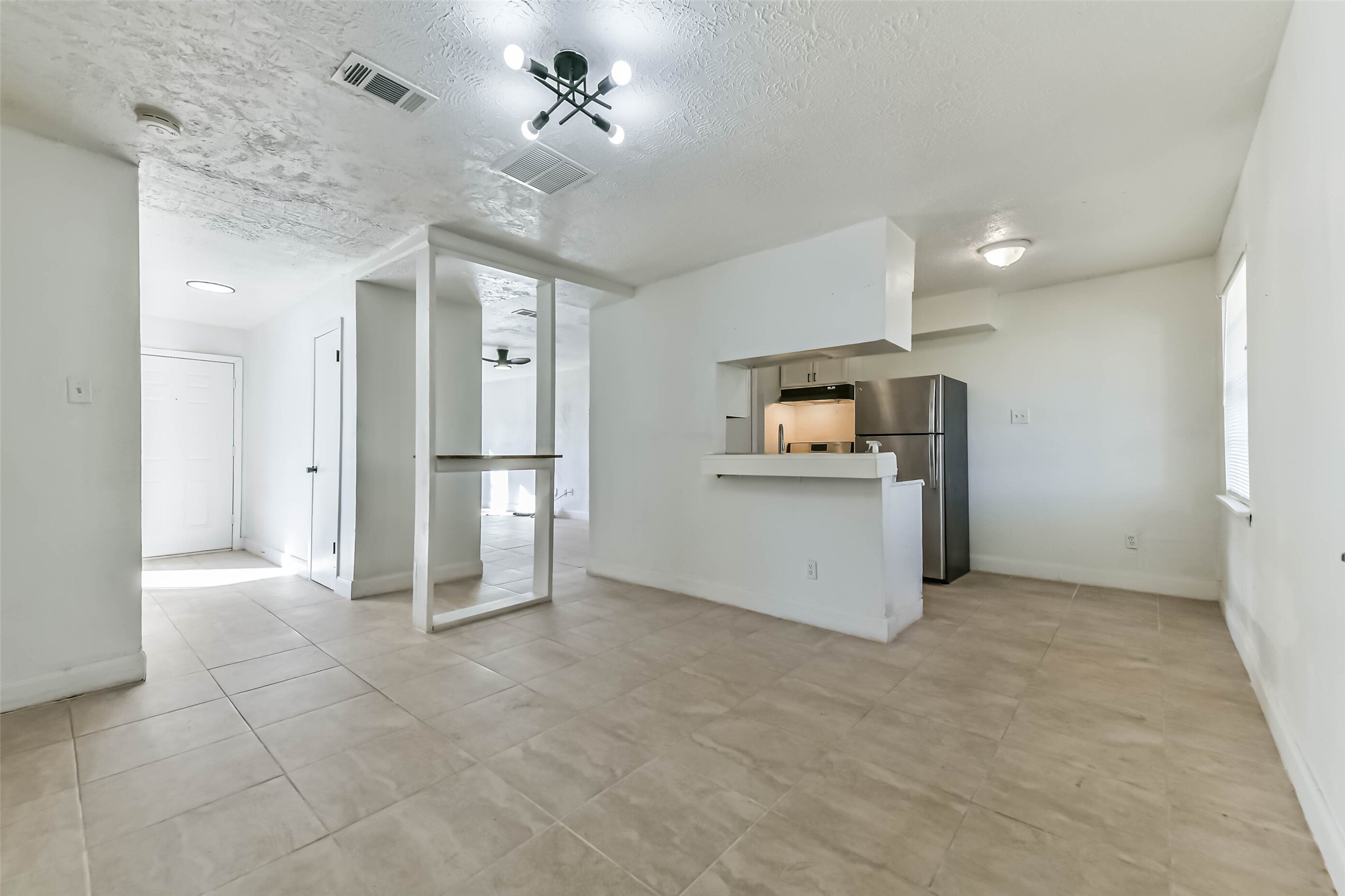 11411 Murr Way Houston, TX 77048 - Photo 8 of 21