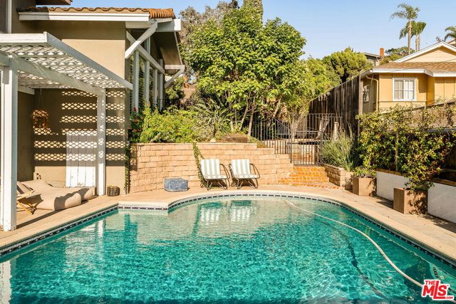 $1,750,000 | 4748 Round Top Drive, Los Angeles, CA 90065