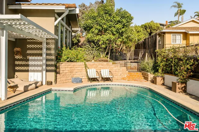 $1,750,000 | 4748 Round Top Drive, Los Angeles, CA 90065