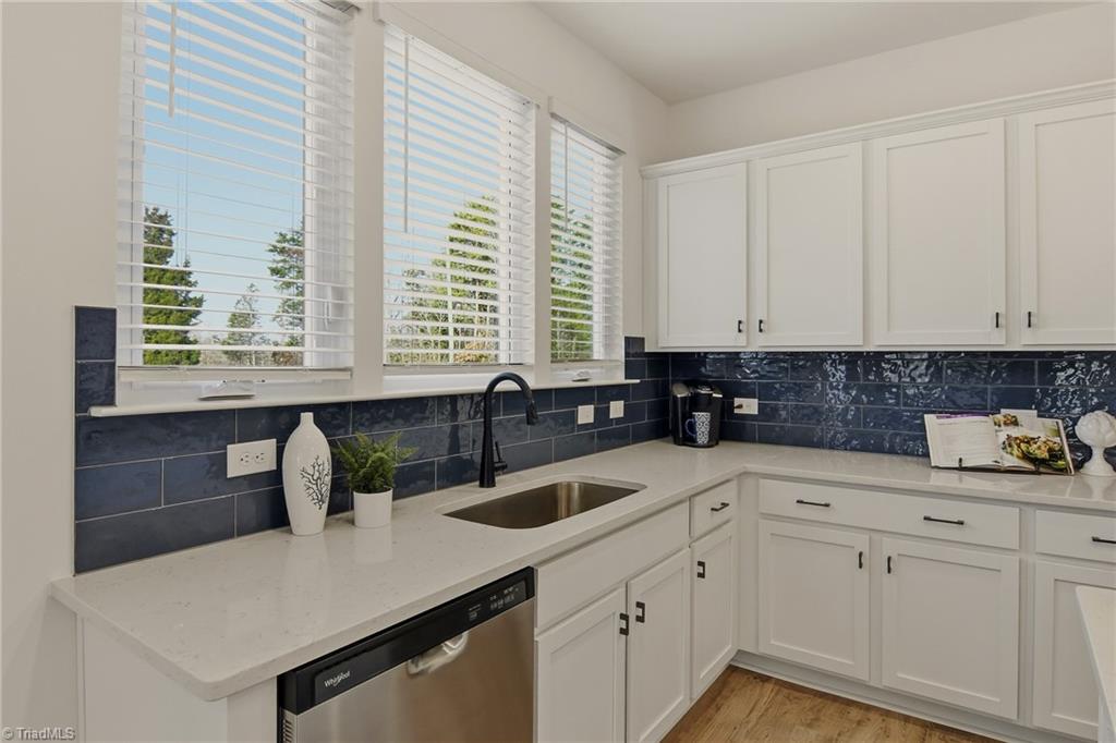 304 Sedge Garden Road, Unit 1024 Kernersville, NC 27284 - Photo 5 of 30