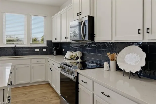 $489,500 | 304 Sedge Garden Road, Unit 1024, Kernersville, NC 27284