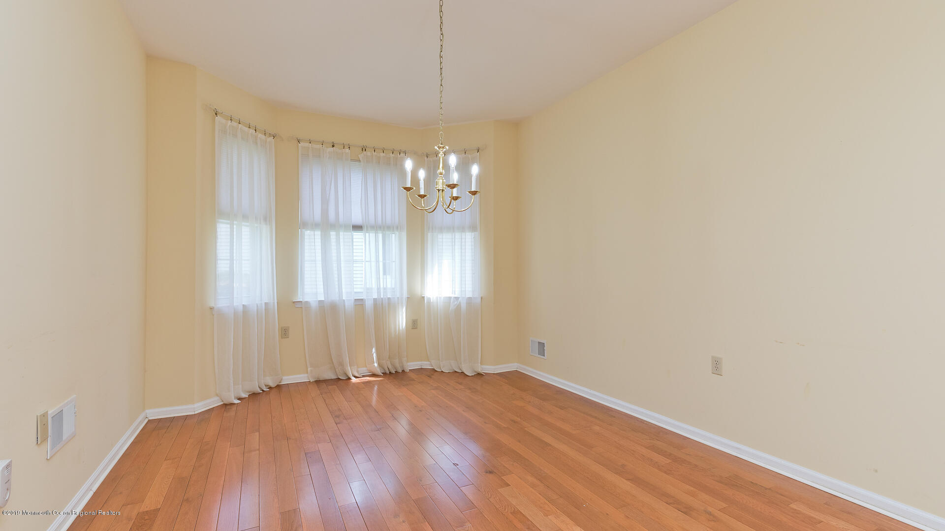 4 Ripple Terrace Barnegat, NJ 08005 - Photo 11 of 43 1920x1080-virtual-tour-69590-photo-15683