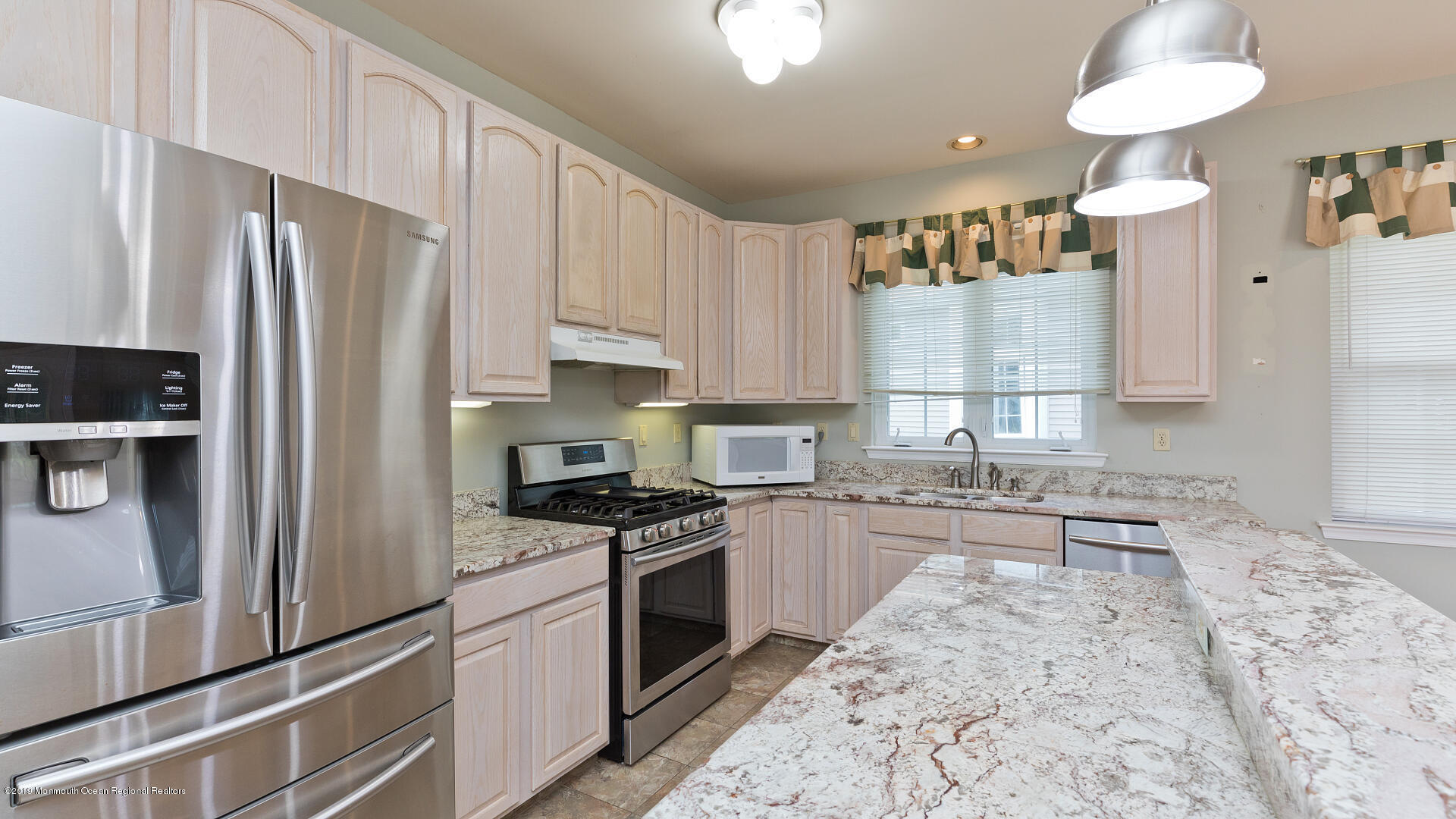 4 Ripple Terrace Barnegat, NJ 08005 - Photo 16 of 43 1920x1080-virtual-tour-69590-photo-15683