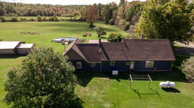 $365,000 | 316 Battle Ridge Road, Canaan, ME 04924