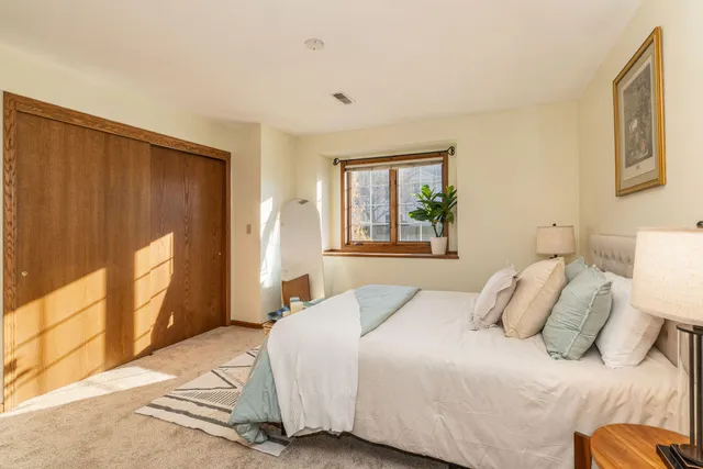 $254,000 | 1083 Quinlan Drive, Unit C, Pewaukee, WI 53072