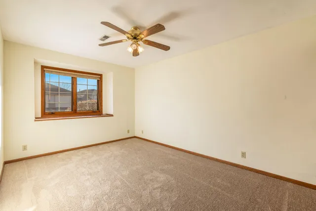 $254,000 | 1083 Quinlan Drive, Unit C, Pewaukee, WI 53072