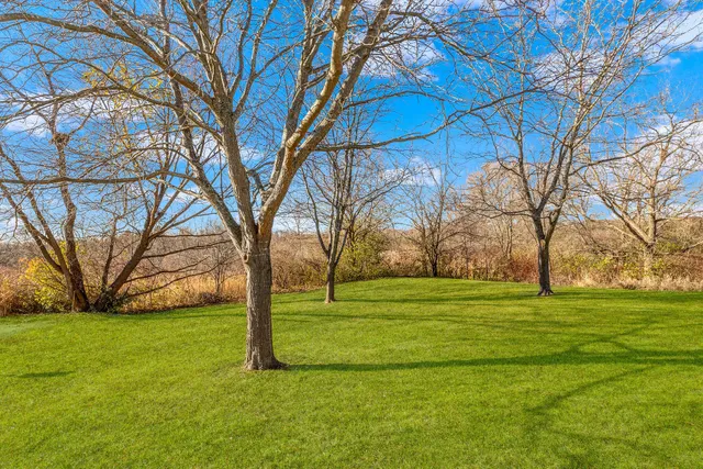 $254,000 | 1083 Quinlan Drive, Unit C, Pewaukee, WI 53072