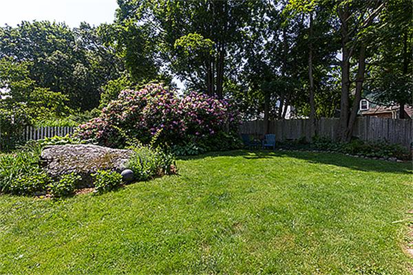 178 Perham Street Boston, MA 02132 - Photo 27 of 28