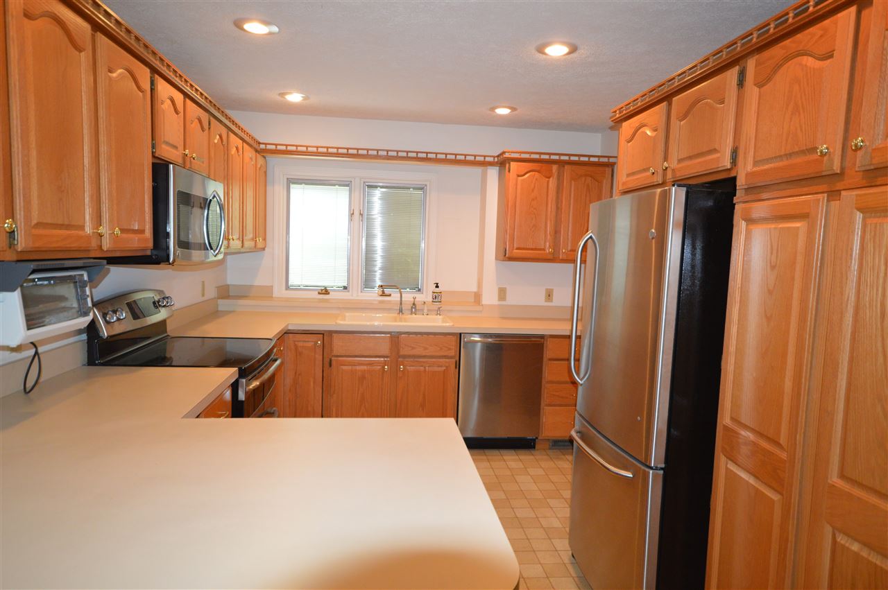 6442 Mission Ridge Traverse City, MI 49686 - Photo 2 of 19 1833050-1.JPG