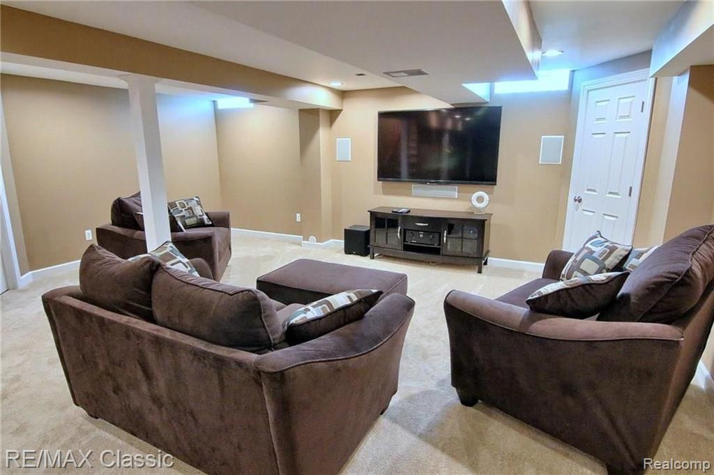 2029 Roundtree Rochester Hills, MI 48307 - Photo 27 of 30