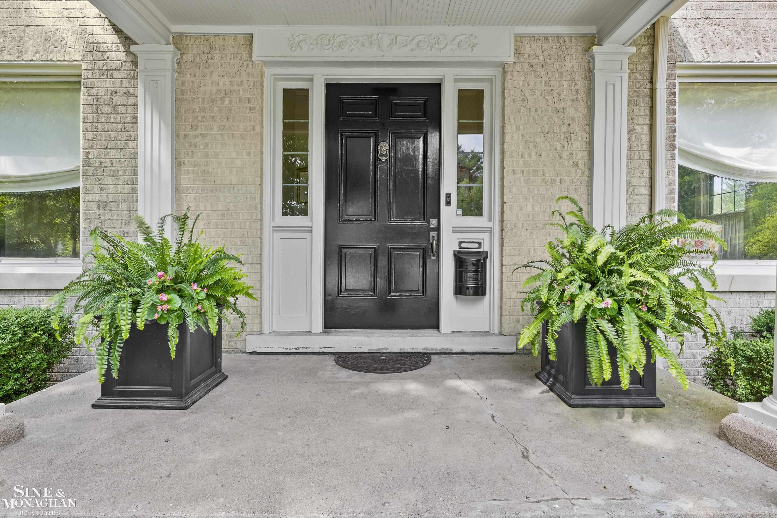 1035 Yorkshire Road Grosse Pointe Park, MI 48230 - Photo 2 of 61