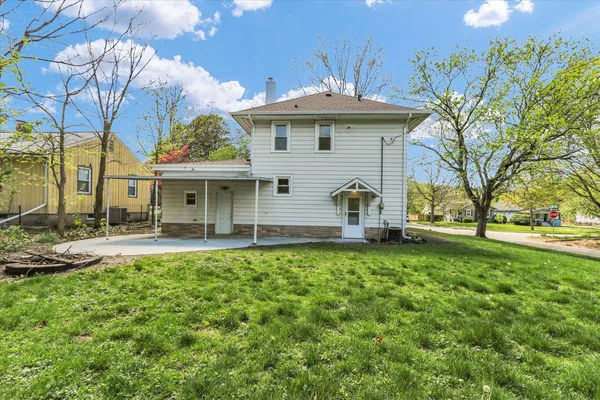 $249,900 | 1518 West University Avenue, Champaign, IL 61821