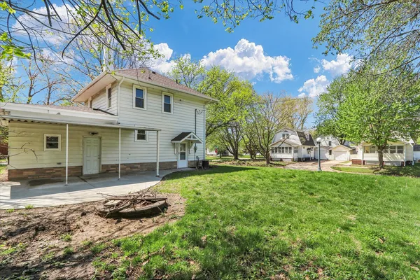 $249,900 | 1518 West University Avenue, Champaign, IL 61821