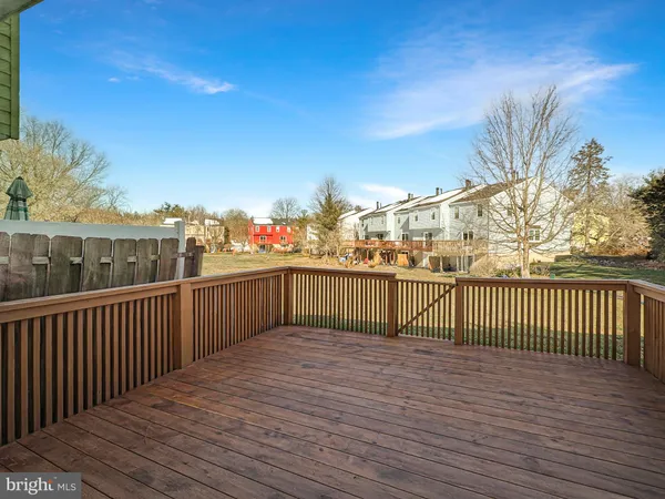 $2,850 | 802 Seminole Gardens, Ambler, PA 19002