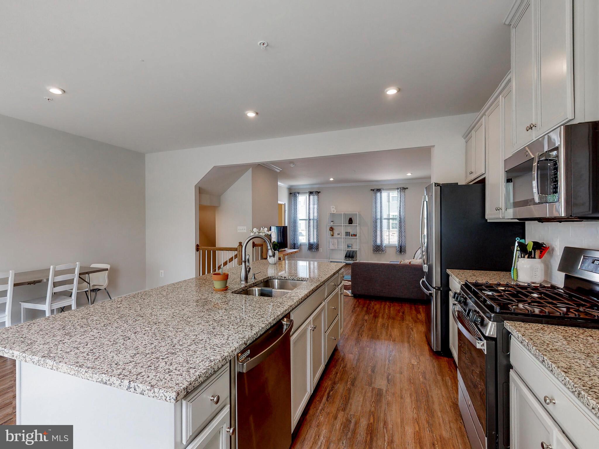 3018 Shaws Road Baltimore, MD 21219 - Photo 19 of 44 Main Level