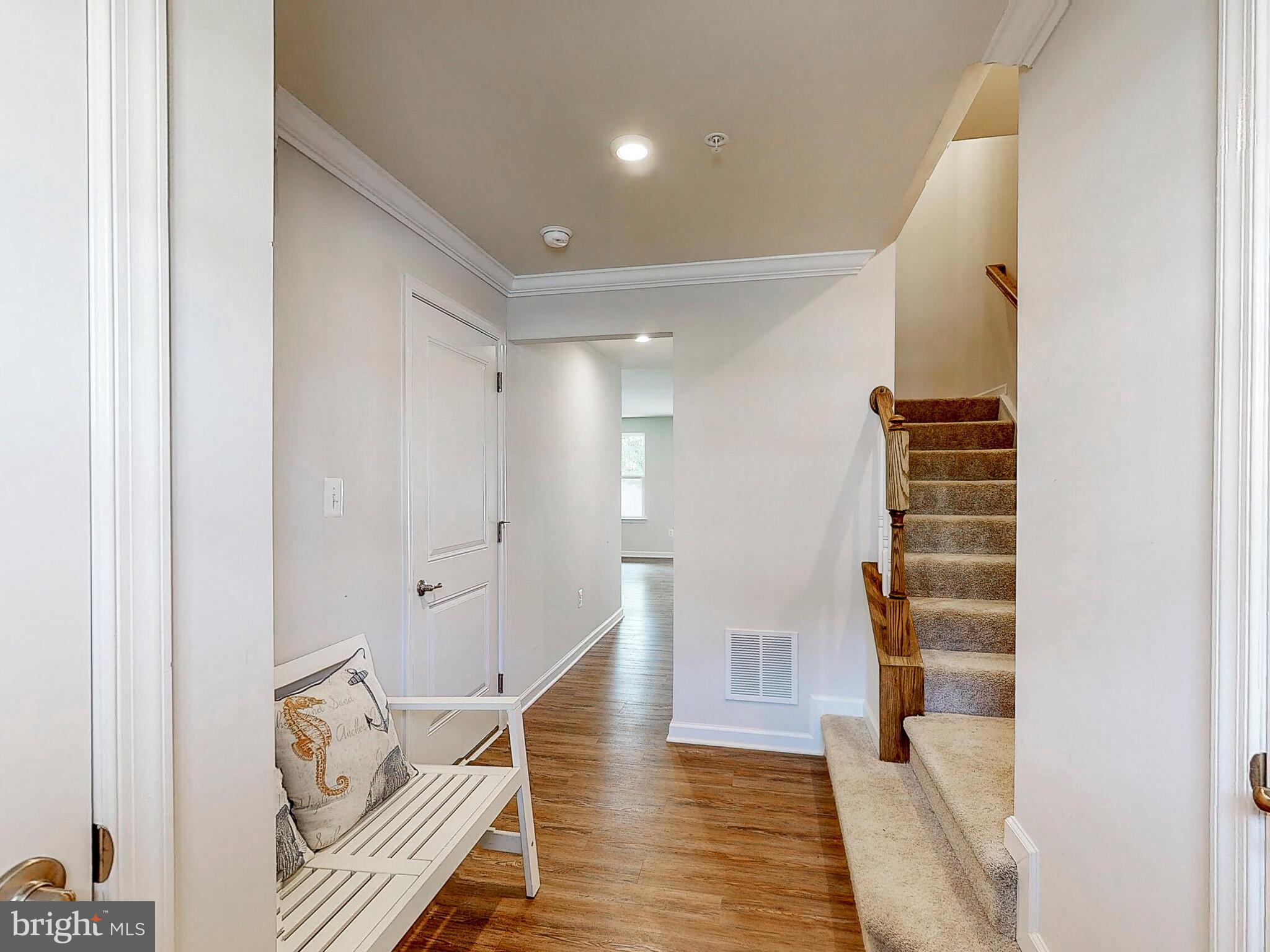 3018 Shaws Road Baltimore, MD 21219 - Photo 3 of 44 First Level