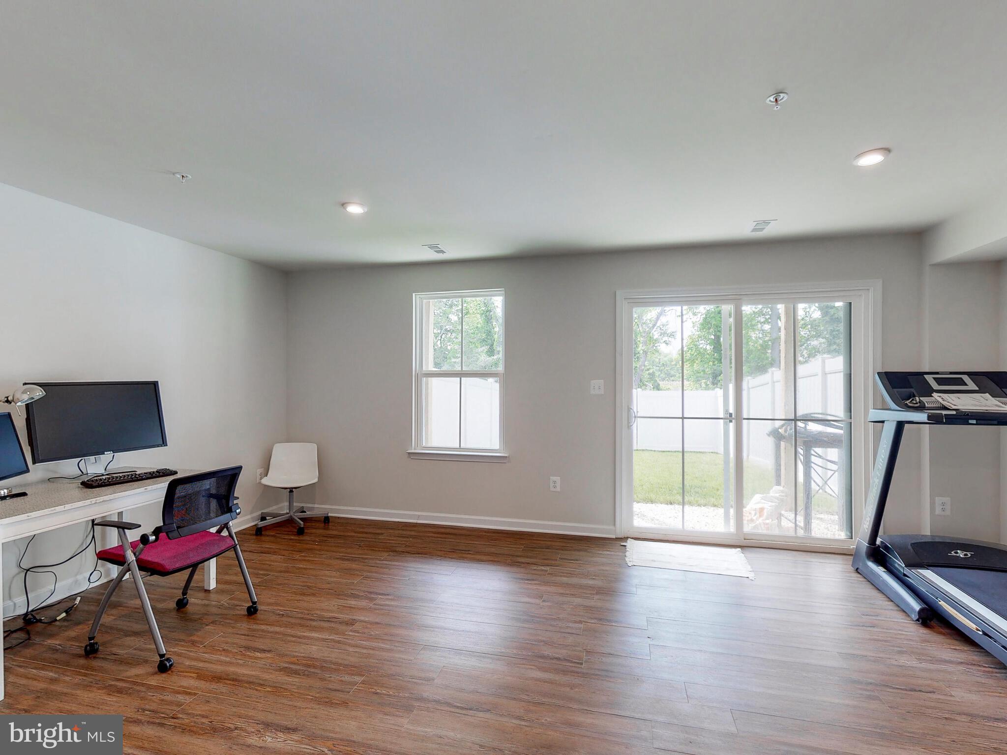 3018 Shaws Road Baltimore, MD 21219 - Photo 29 of 44 First Level