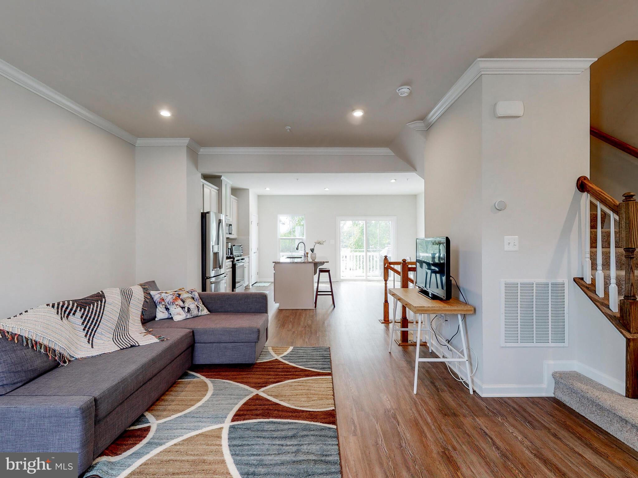 3018 Shaws Road Baltimore, MD 21219 - Photo 9 of 44 Main Level
