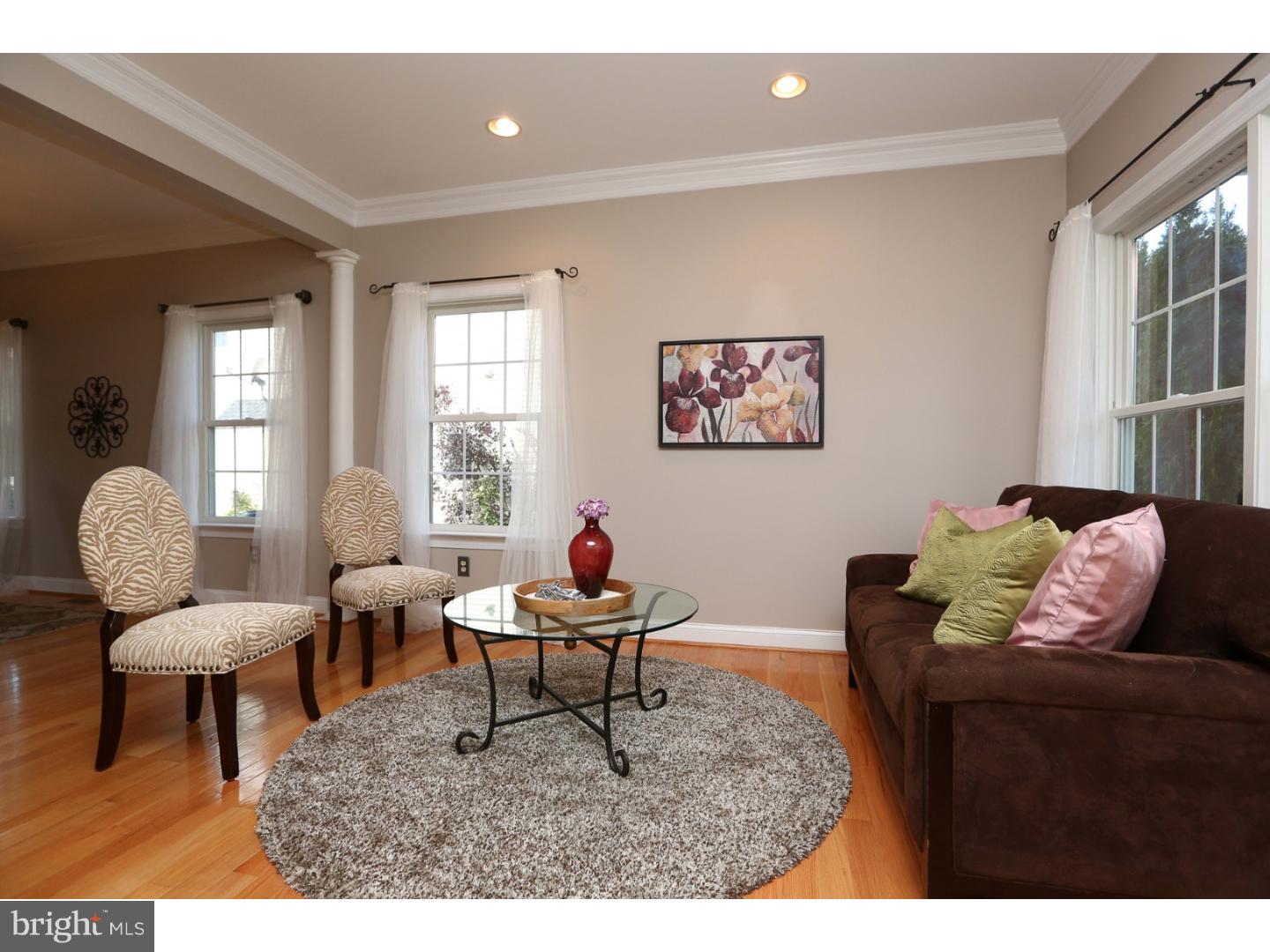 8720 Brierdale Road Philadelphia, PA 19128 - Photo 3 of 25 Gallery Image 3