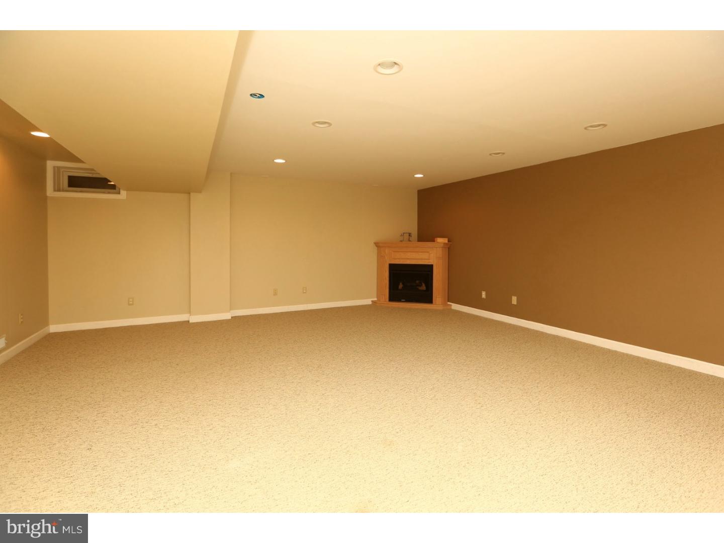 8720 Brierdale Road Philadelphia, PA 19128 - Photo 21 of 25 Gallery Image 21