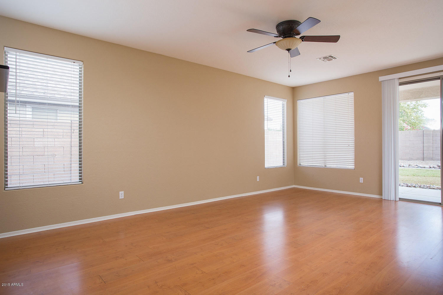 2515 South Martingale Road Gilbert, AZ 85295 - Photo 4 of 26 HRM-15_web