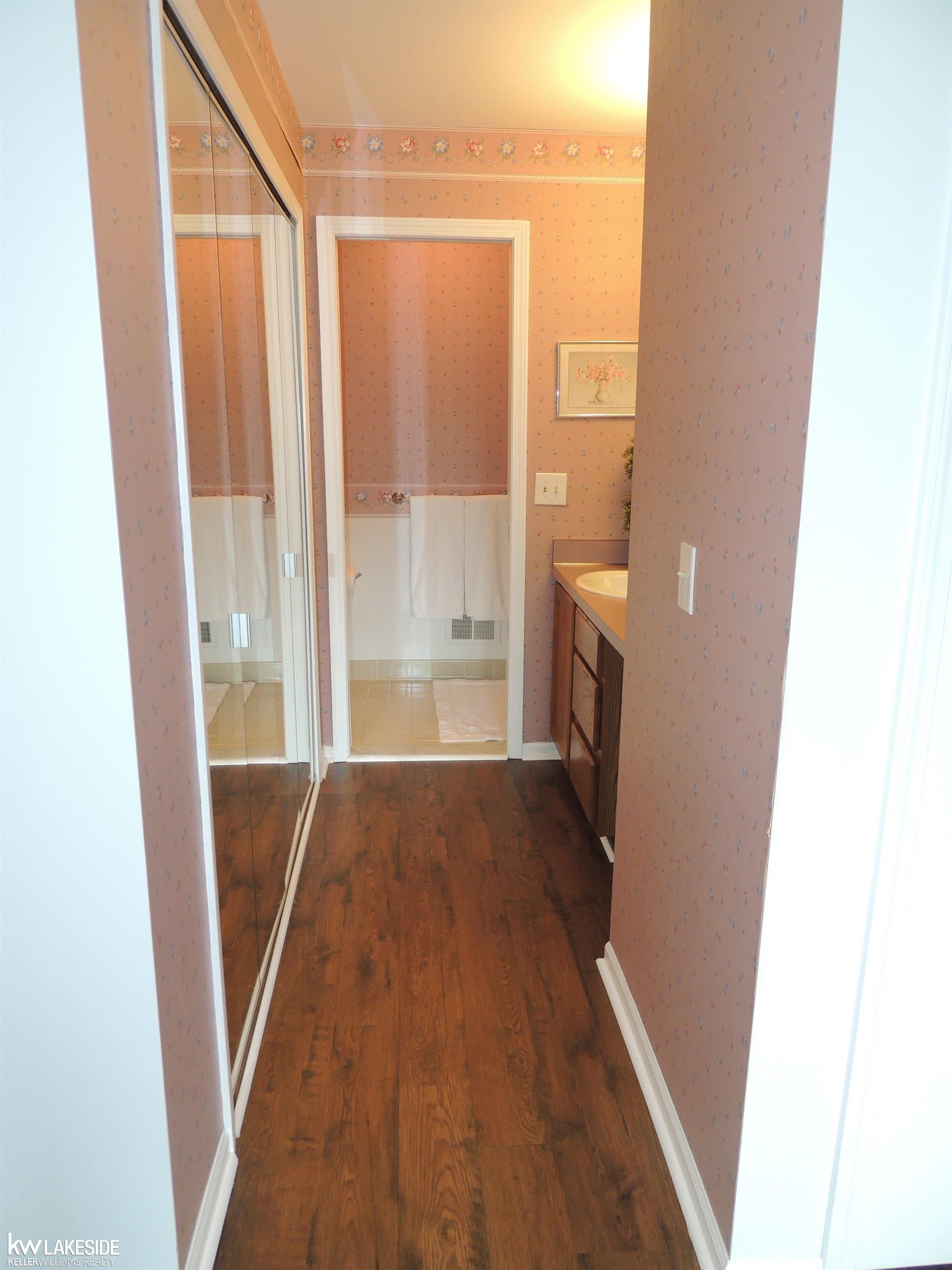 1600 Stonecrest Drive Rochester, MI 48307 - Photo 21 of 36