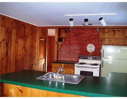 78 Kimballtown Road Boothbay, ME 04571 - Photo 3 of 14 Kitchen.