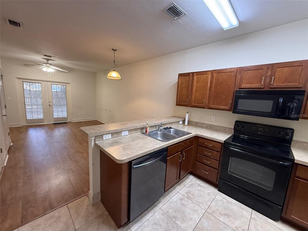 2945 Southwest 35th Place, Unit 132 Gainesville, FL 32608 - Photo 2 of 18