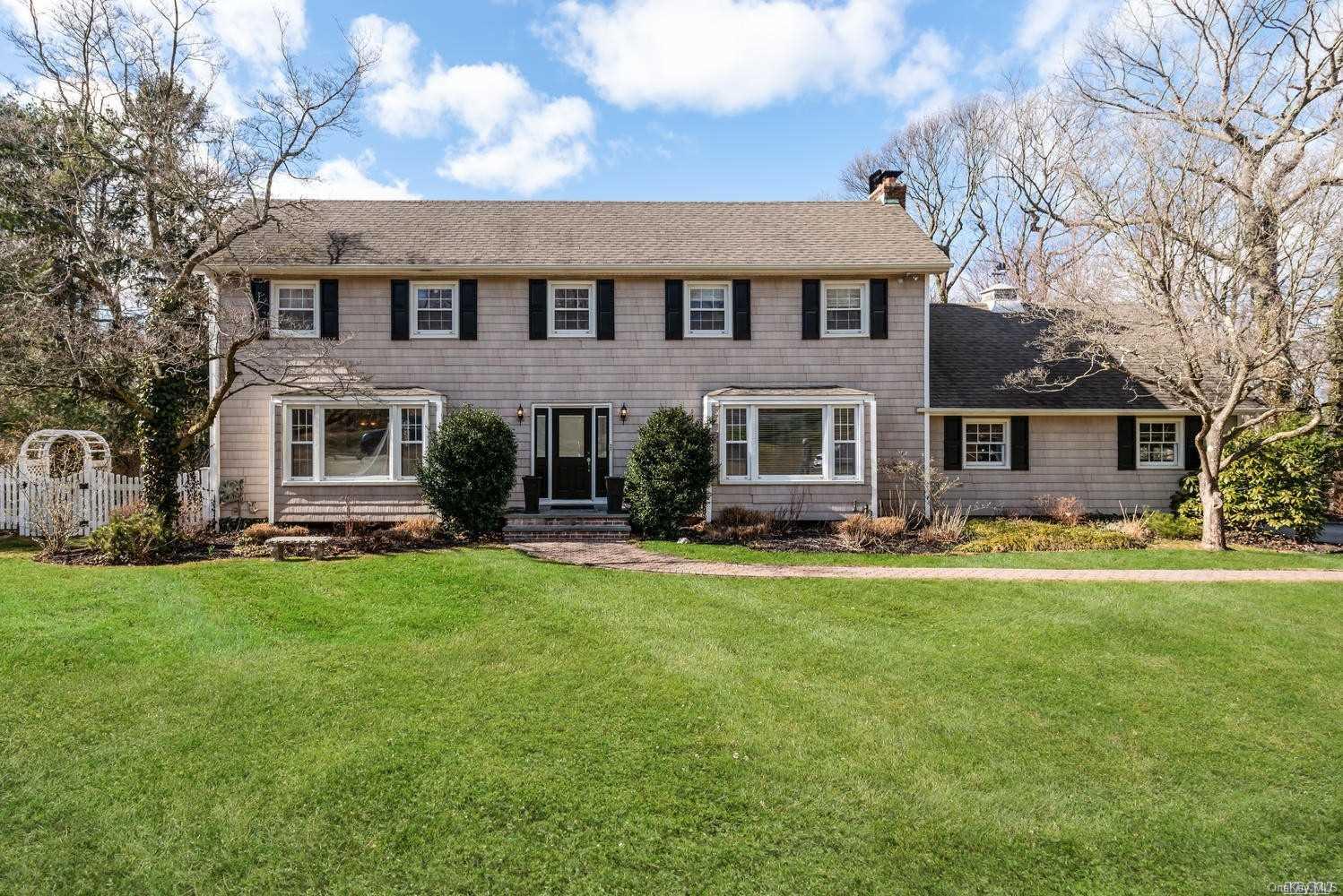 35 Springwood Path Laurel Hollow, NY 11791 - Photo 1 of 1