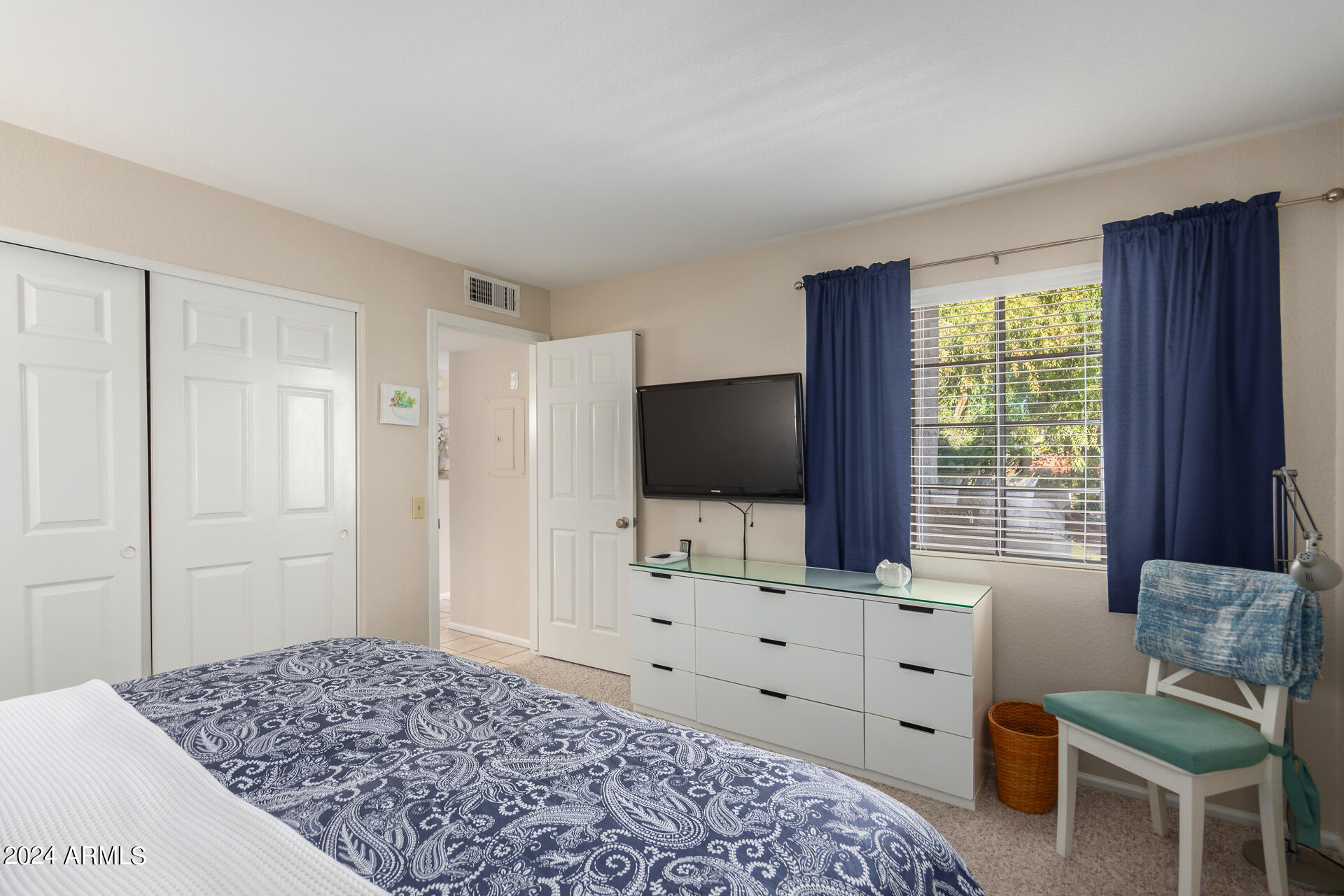8700 East Mountain View Road, Unit 2032 Scottsdale, AZ 85258 - Photo 16 of 39 large bedroom