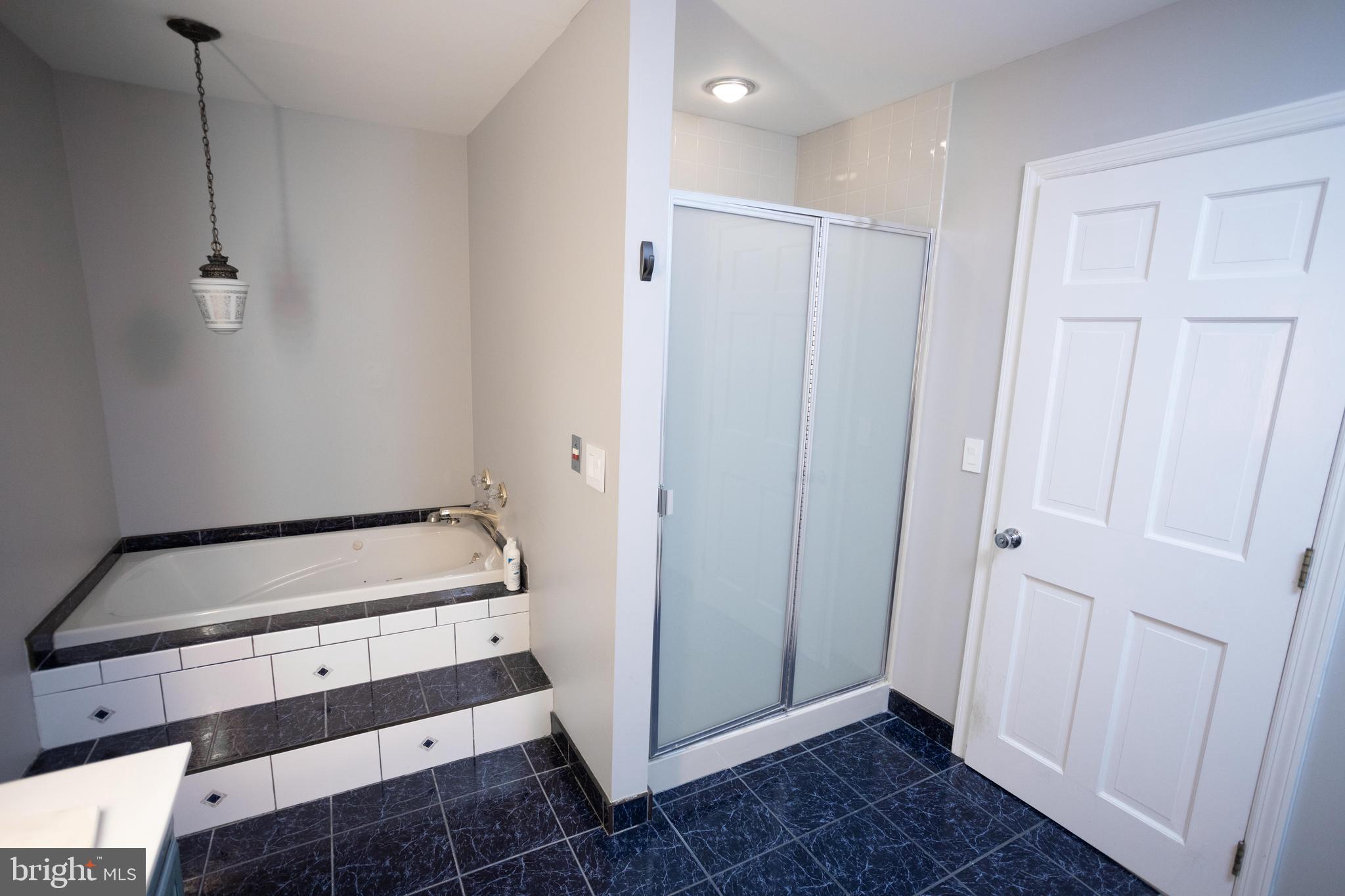 397 Palmer Road Bangor, PA 18013 - Photo 31 of 72 Primary bathroom