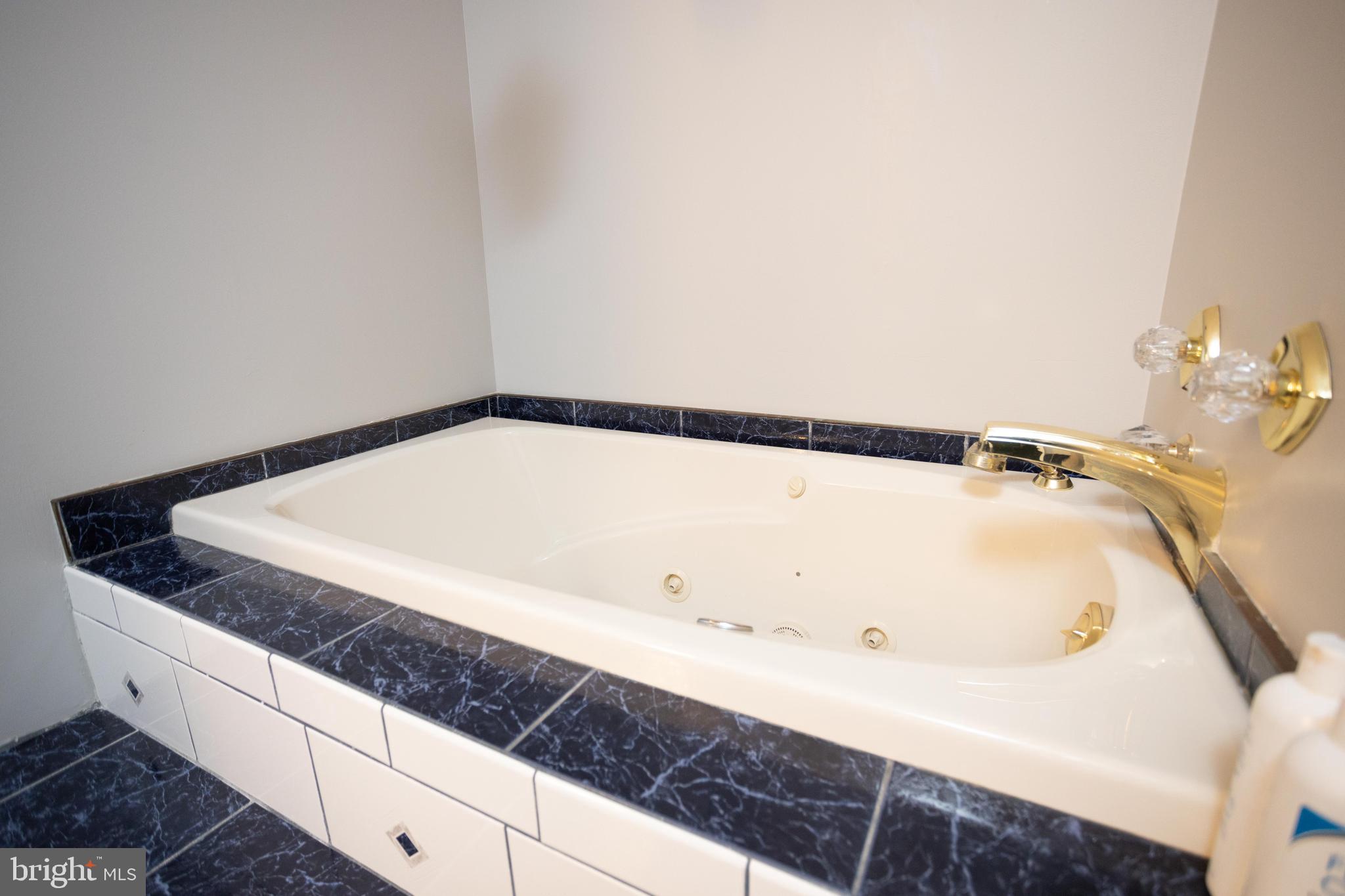 397 Palmer Road Bangor, PA 18013 - Photo 32 of 72 Primary bathroom