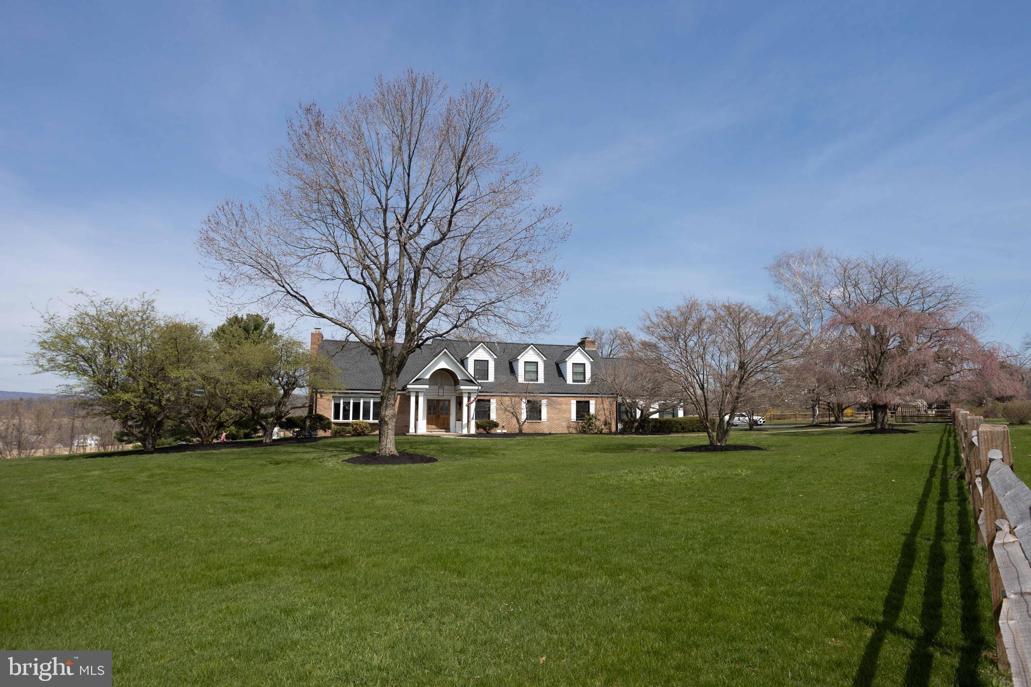 397 Palmer Road Bangor, PA 18013 - Photo 4 of 72 397 Palmer Rd