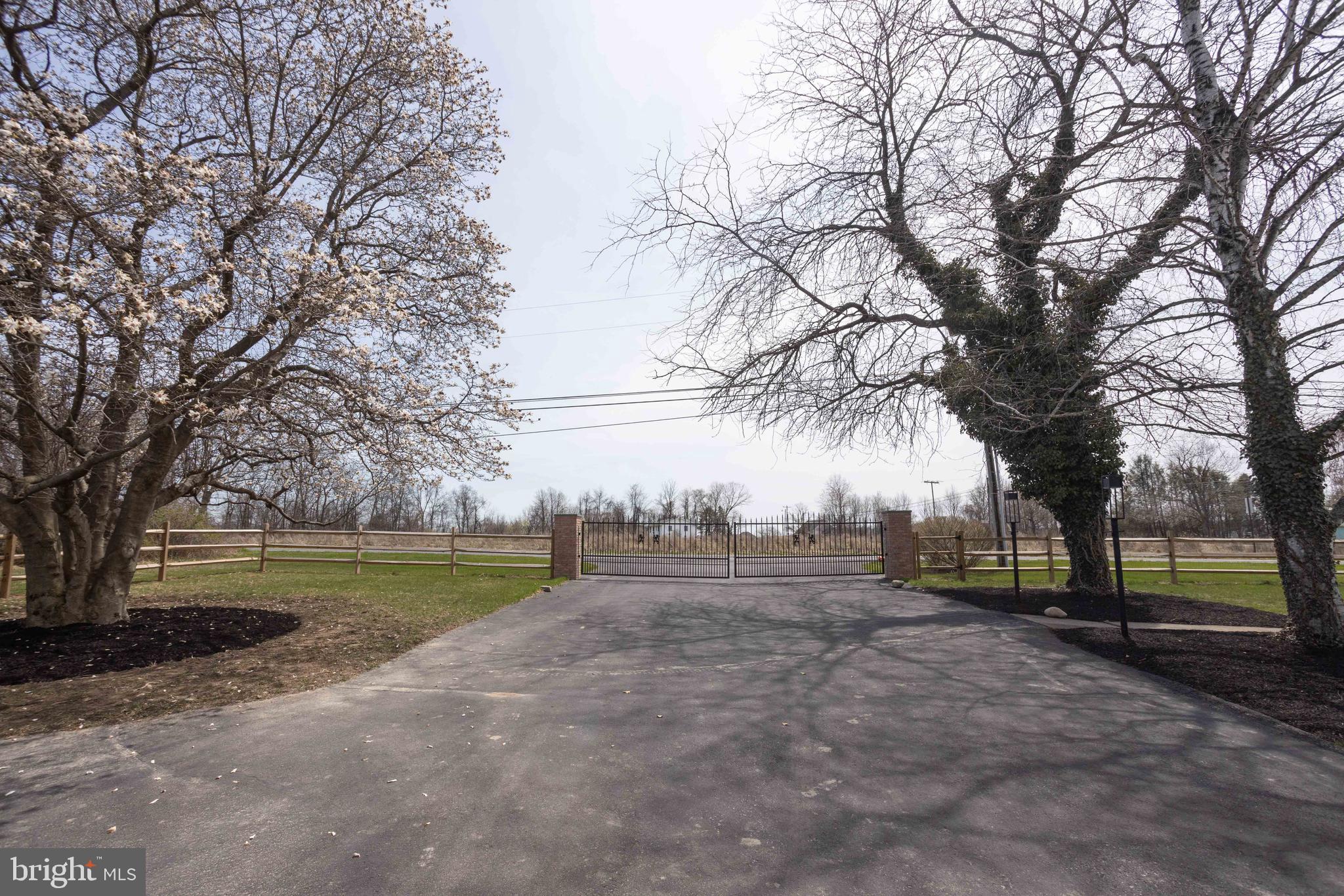 397 Palmer Road Bangor, PA 18013 - Photo 62 of 72 Driveway with gate