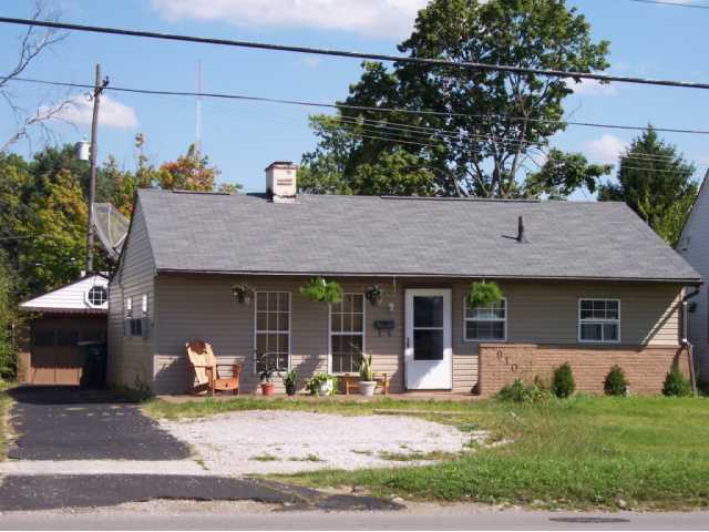 910 South James Road Columbus, OH 43227 - Photo 1 of 19 Gallery Image 1