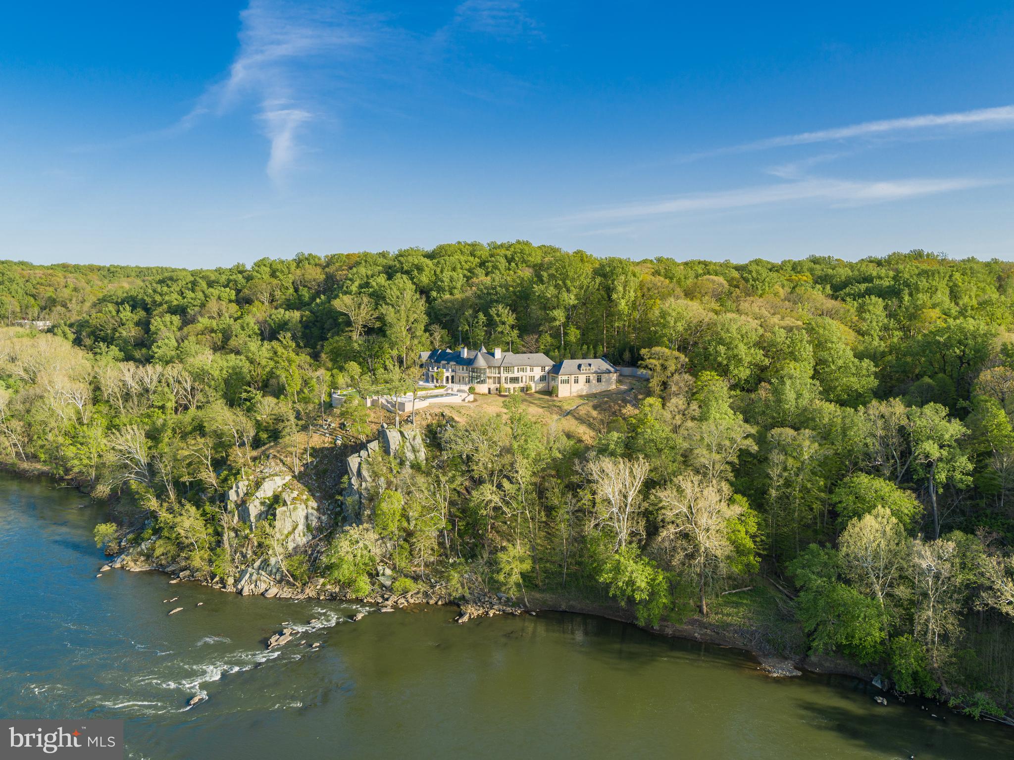 700 Bulls Neck Road McLean, VA 22102 - Photo 5 of 57 The Cliffs in the heart of McLean, Virginia