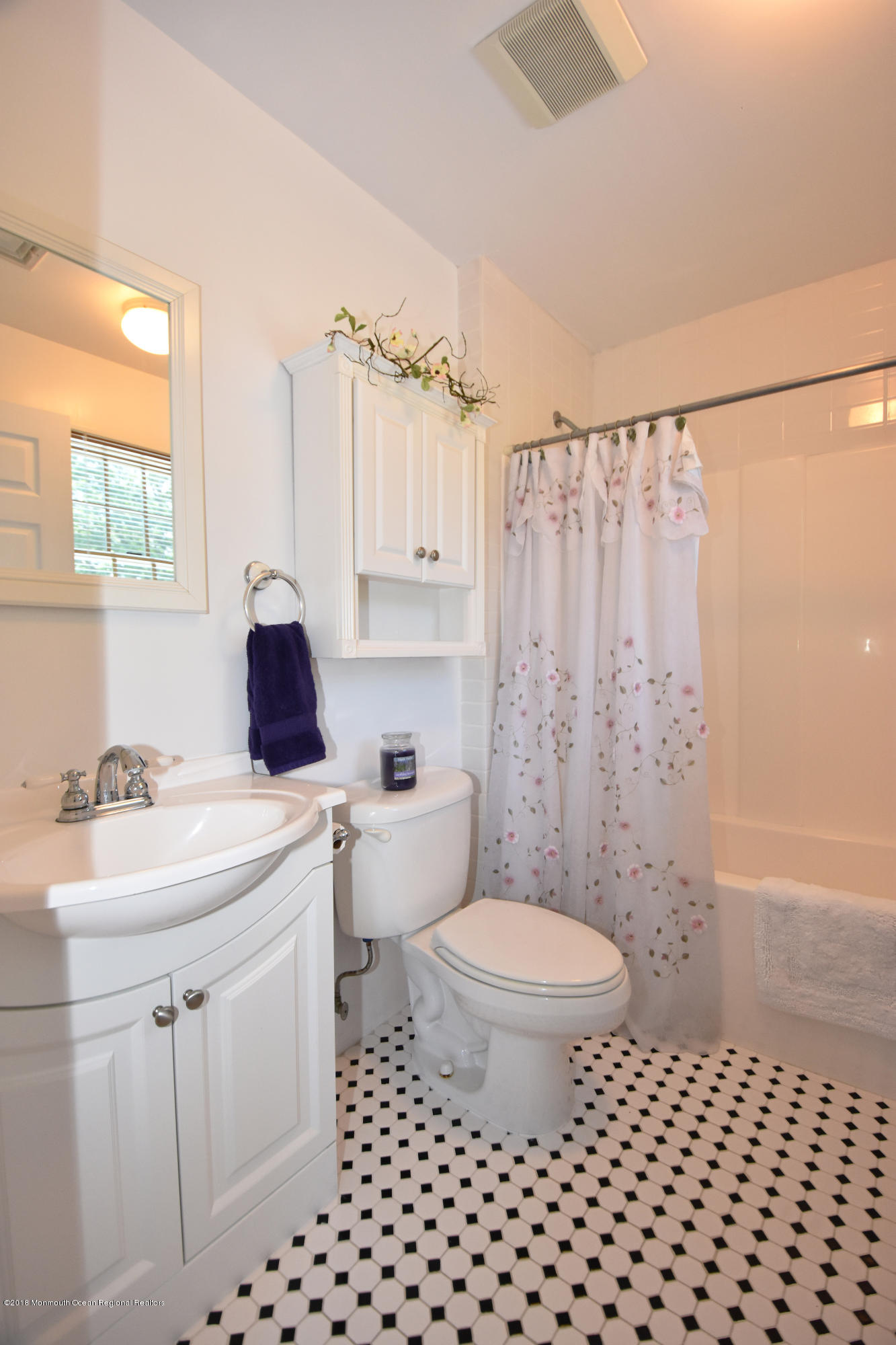 2134 Riviera Parkway Point Pleasant, NJ 08742 - Photo 31 of 38 Full Bath - In-Law Suite