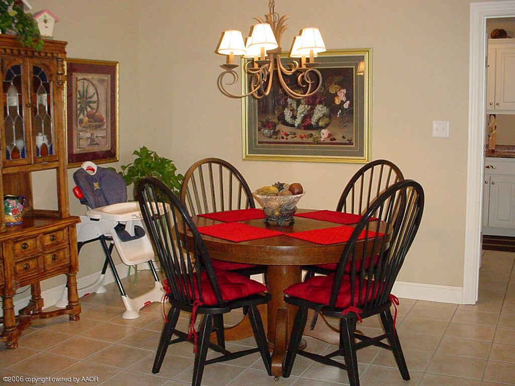 6008 Riley Elizabeth Drive Amarillo, TX 79119 - Photo 4 of 13 Dining room