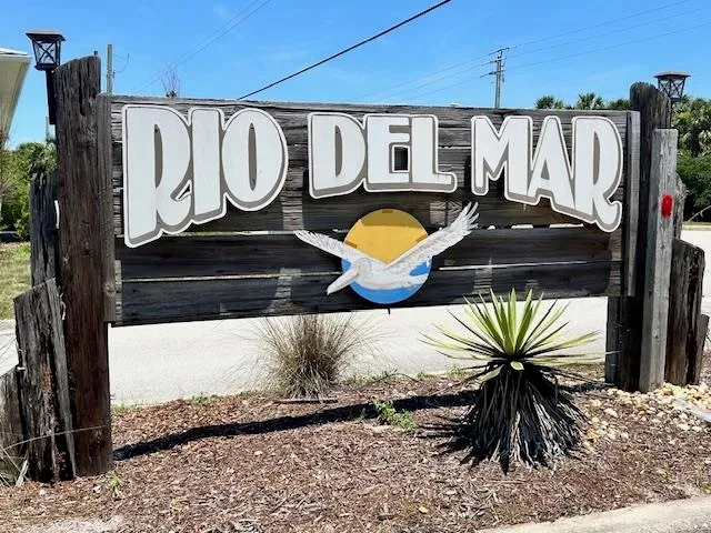 a view of a entryway