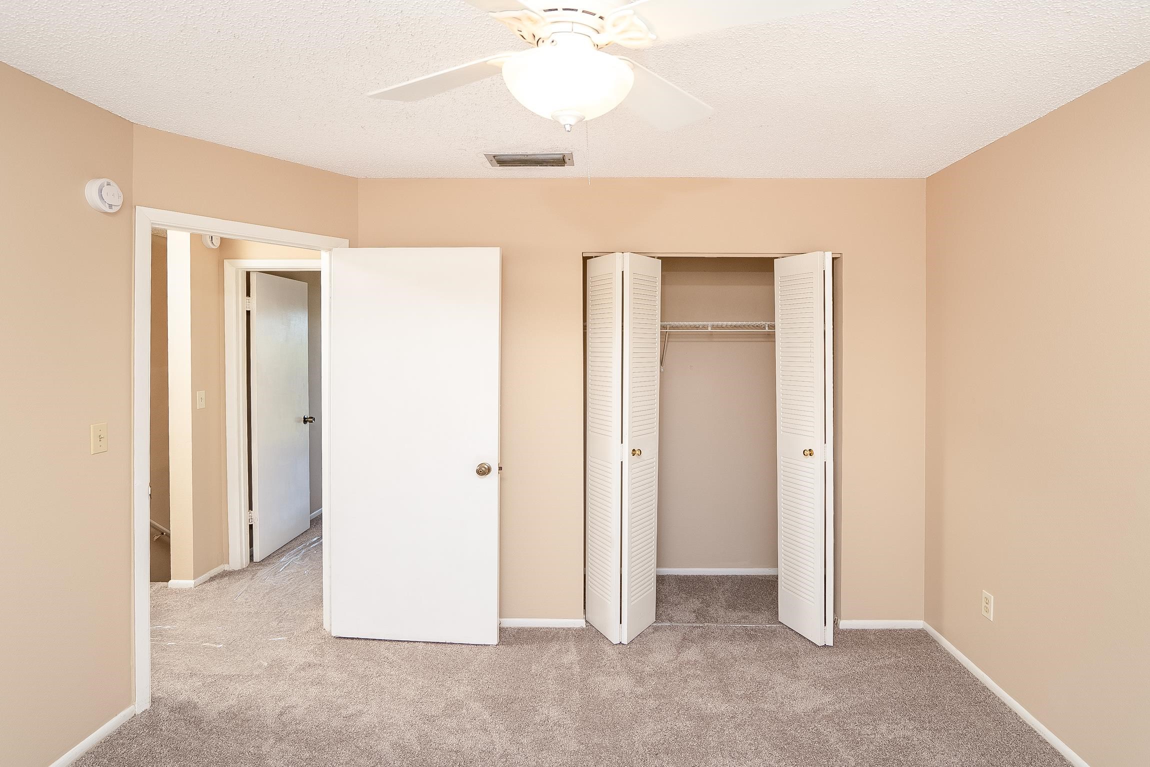 123 Rio Del Mar Street, Unit B St. Augustine, FL 32080 - Photo 28 of 51 a view of an empty room with a window