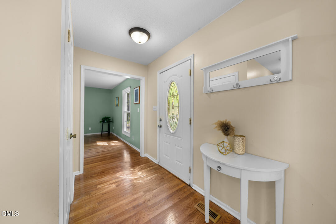 122 Stedwick Place Durham, NC 27712 - Photo 20 of 39 a view of a hallway and interior of house