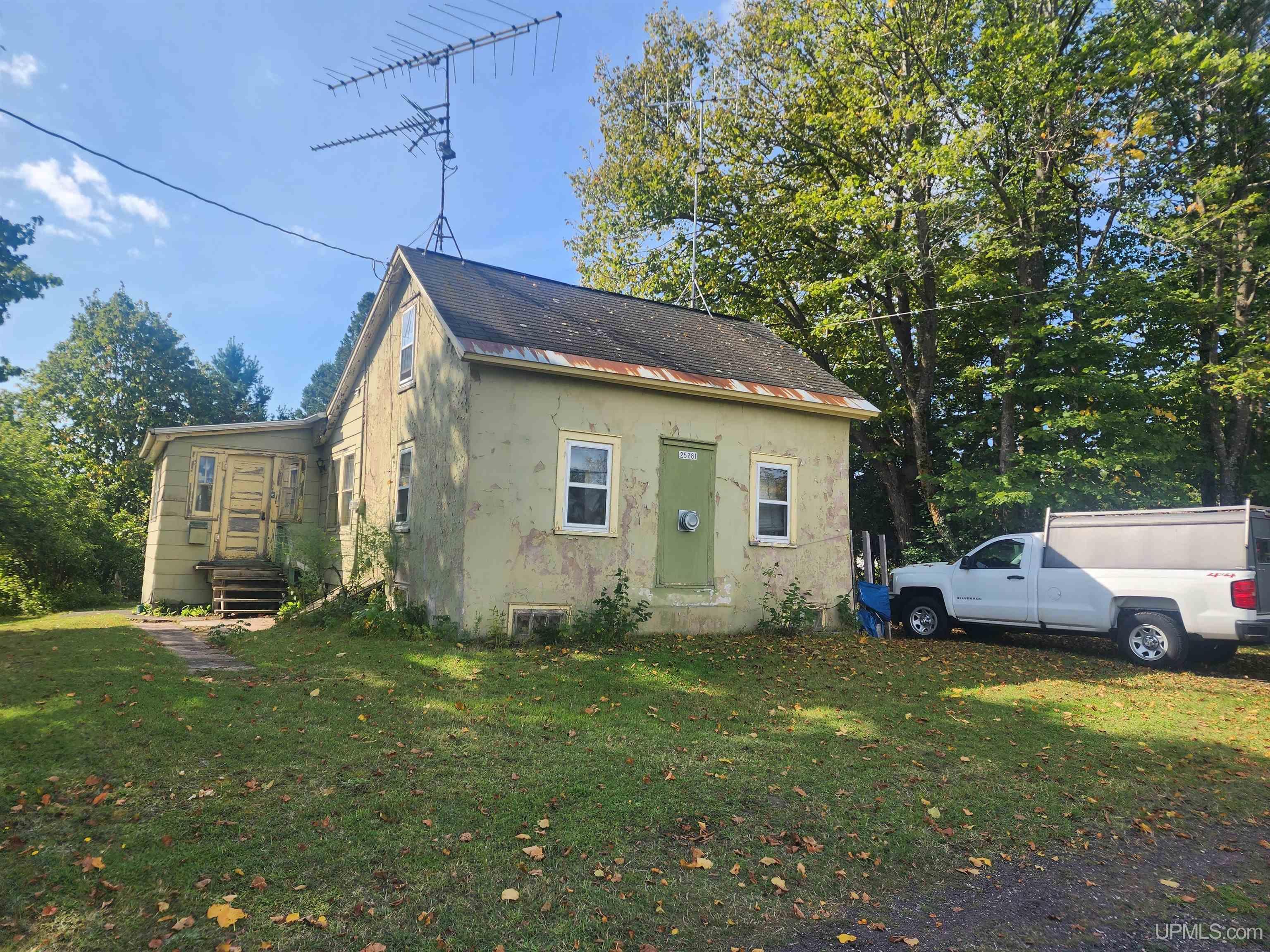 25282 Bridge Street Calumet, MI 49913 - Photo 1 of 16 Gallery Image 1