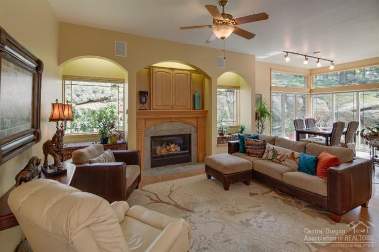 2277 Northwest Putnam Road Bend, OR 97703 - Photo 9 of 25 Additional Photo