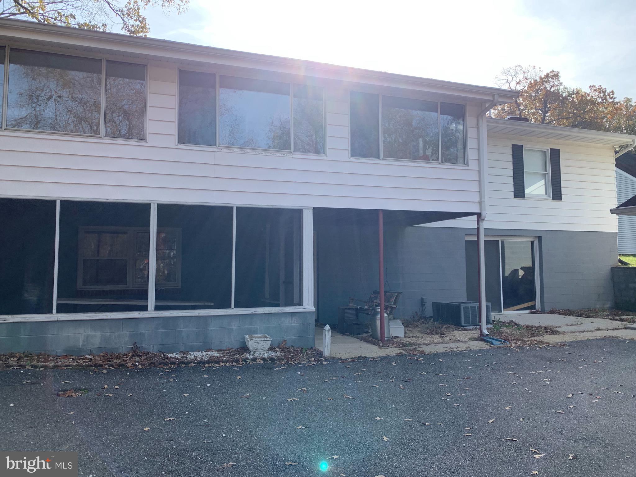 2812 Glen Isle Road Riva, MD 21140 - Photo 3 of 15 Back of house. Enclosed patio on first level