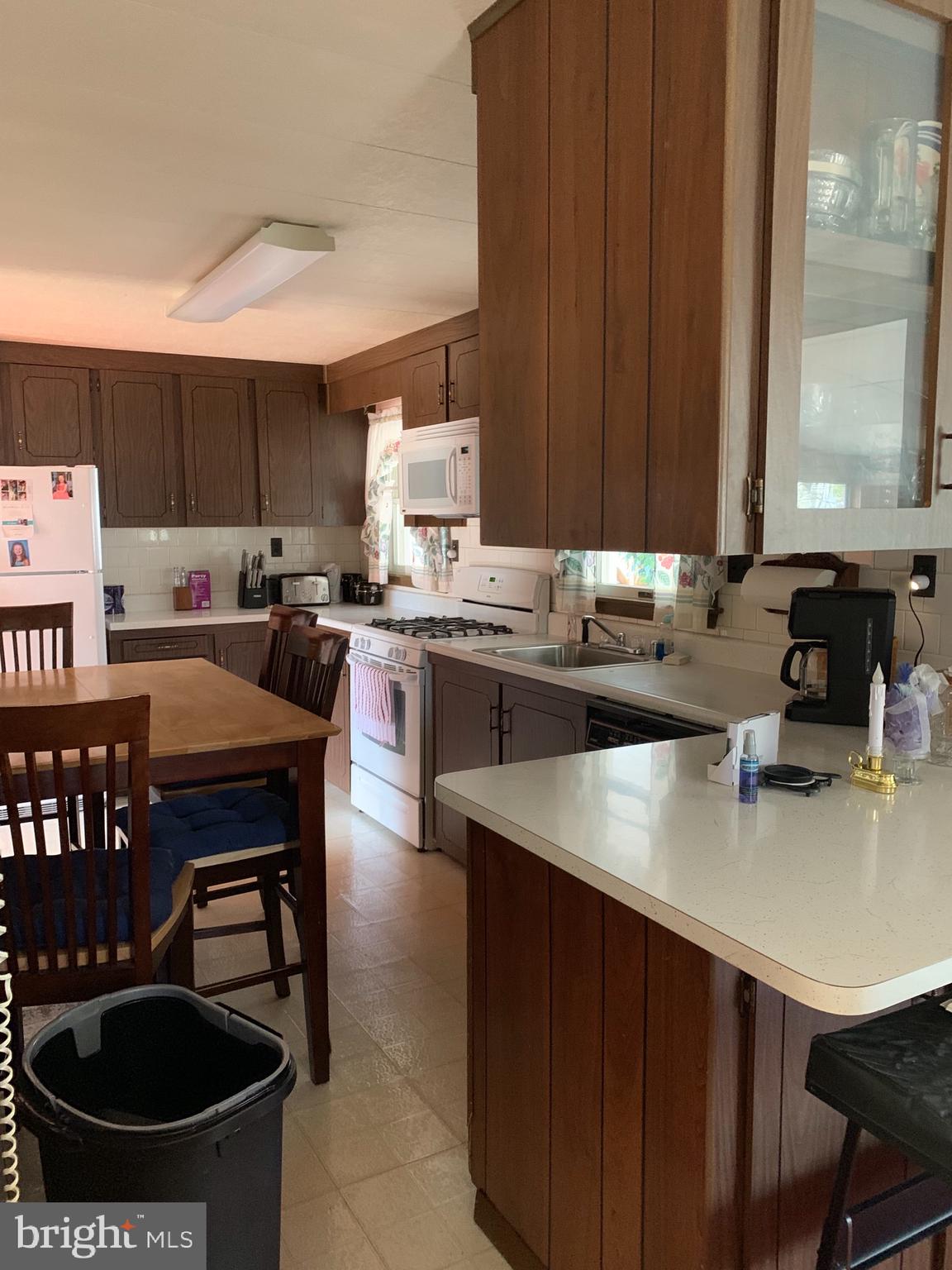 2812 Glen Isle Road Riva, MD 21140 - Photo 5 of 15 Kitchen