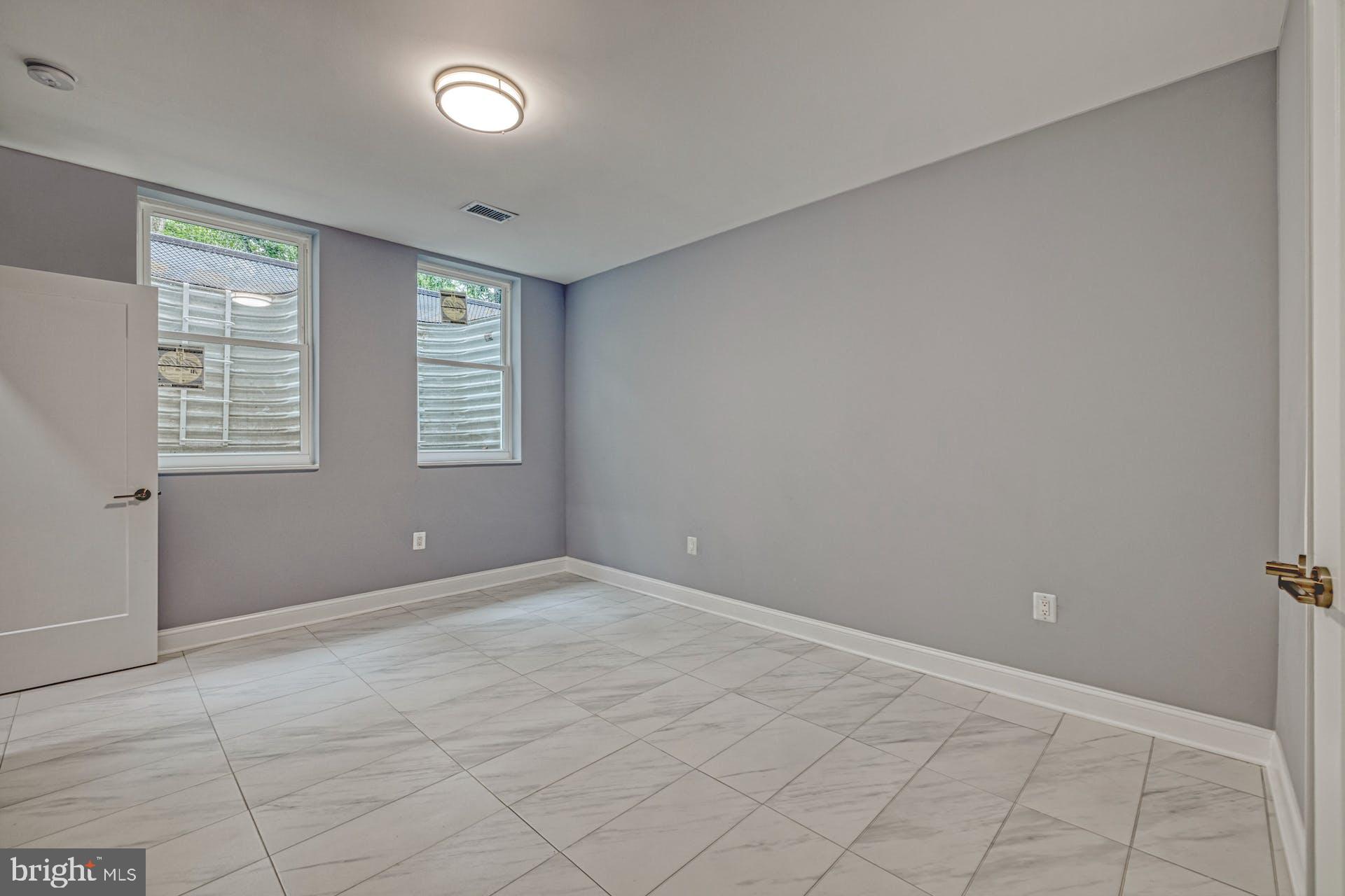 2924 Hunter Road Fairfax, VA 22031 - Photo 43 of 53 Lower Level 5th BR