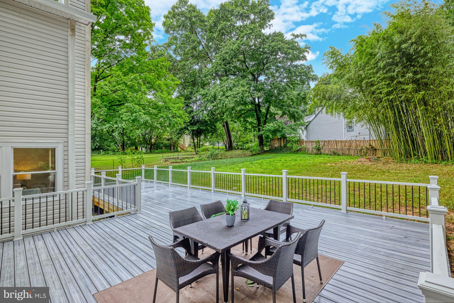 2924 Hunter Road Fairfax, VA 22031 - Photo 46 of 53 1000 sqft Composite Deck