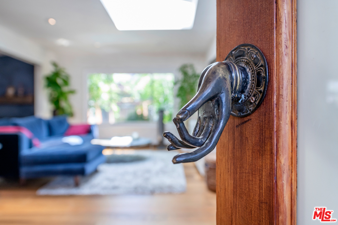 1104 Palms Boulevard Venice, CA 90291 - Photo 11 of 32