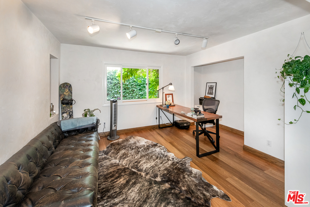 1104 Palms Boulevard Venice, CA 90291 - Photo 20 of 32